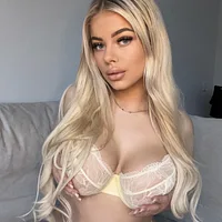 52d843291f1efab275 — profile photo