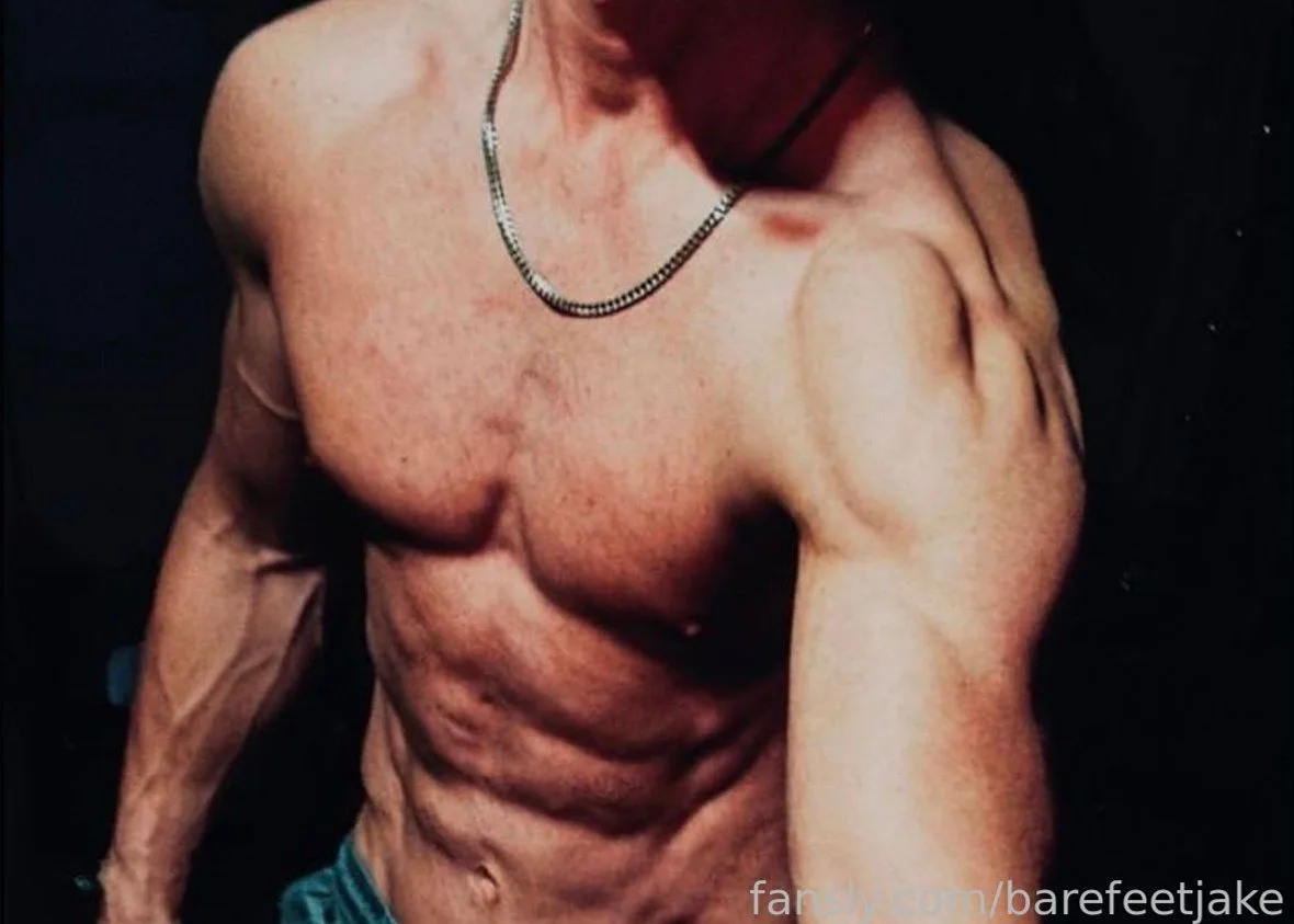 barefeetjake — photo 2