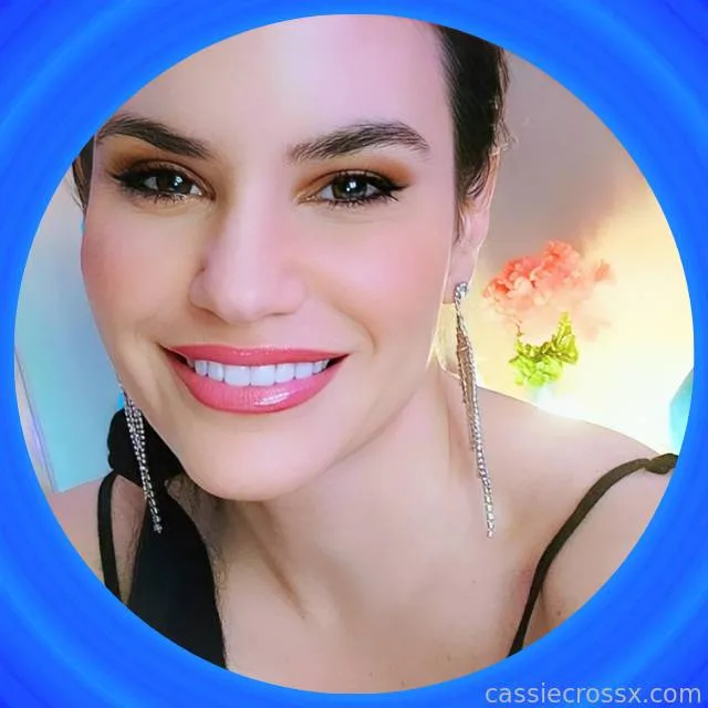 cassiecrossx โ profile photo