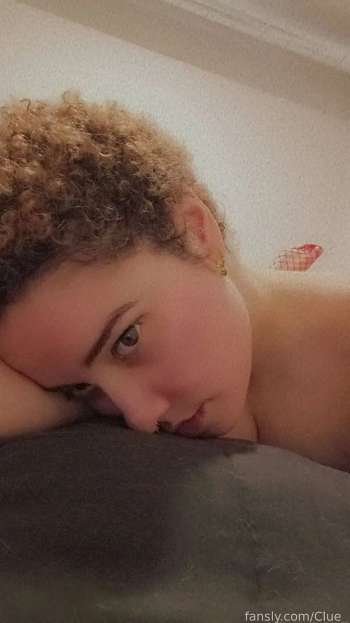Clue_ — profile photo