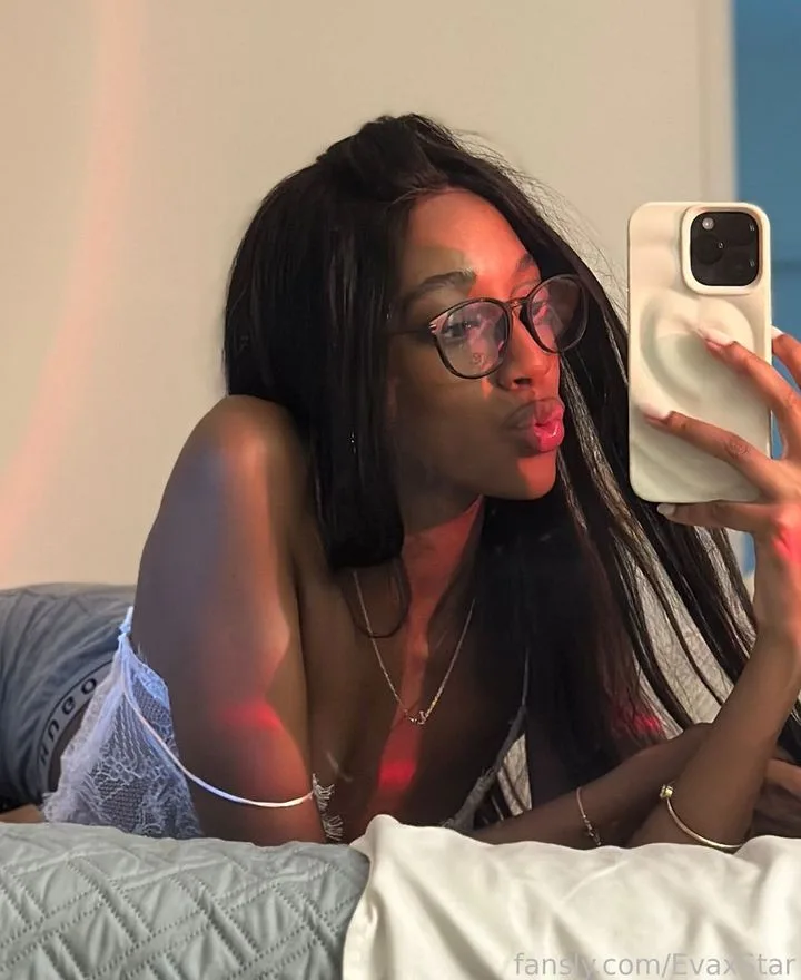EvaxStar — profile photo