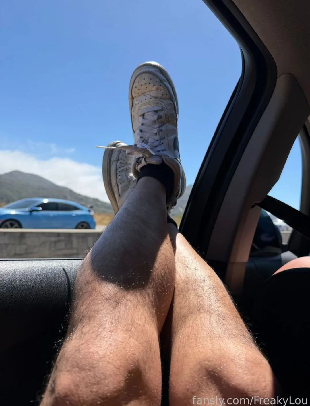 FreakyLou — photo 2