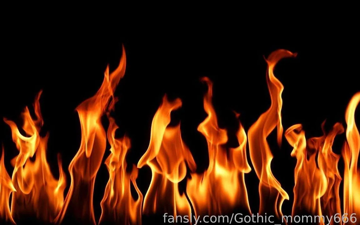 Gothic_mommy666 — photo 2