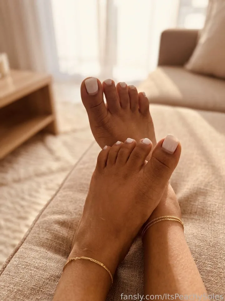ItsPeachySoles — profile photo