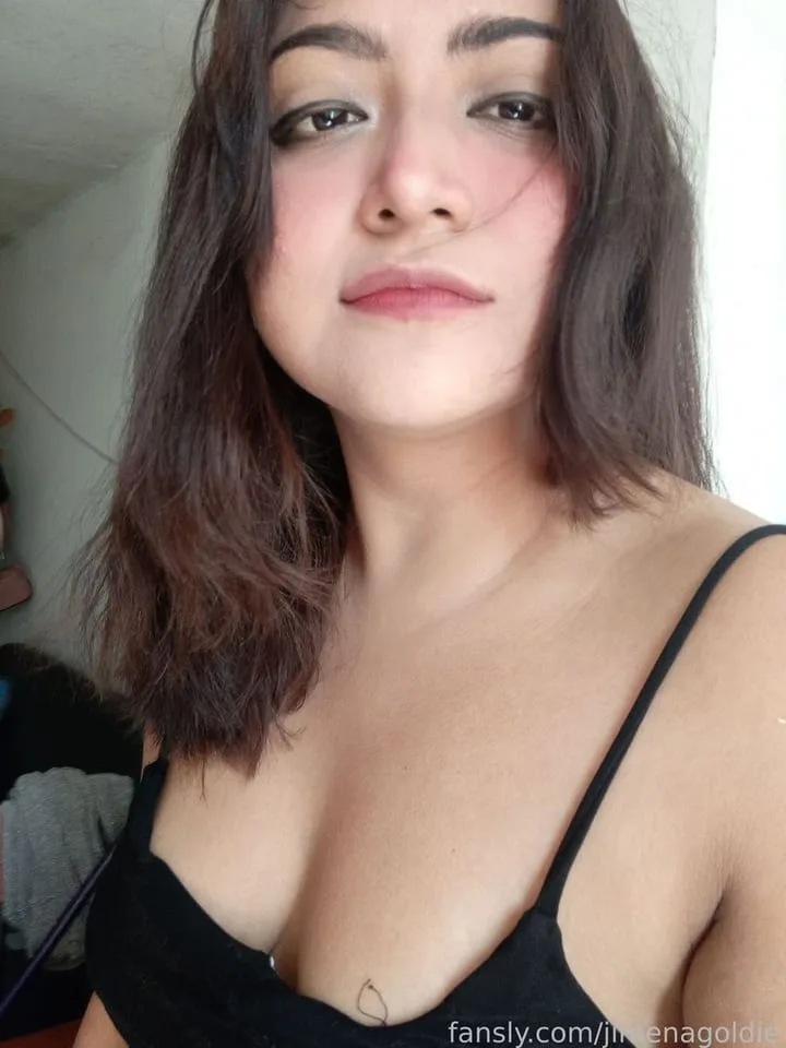 jimenagoldie — profile photo