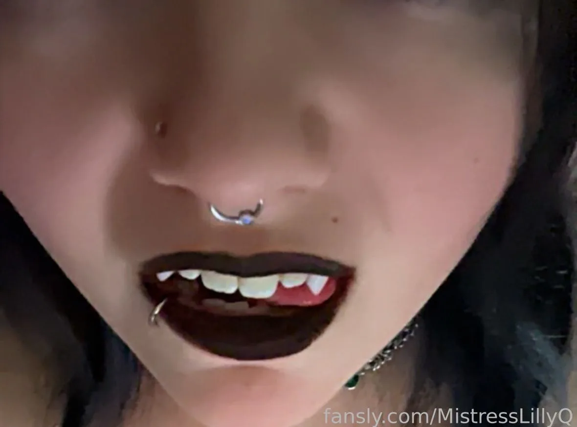 MistressLillyQ — photo 2