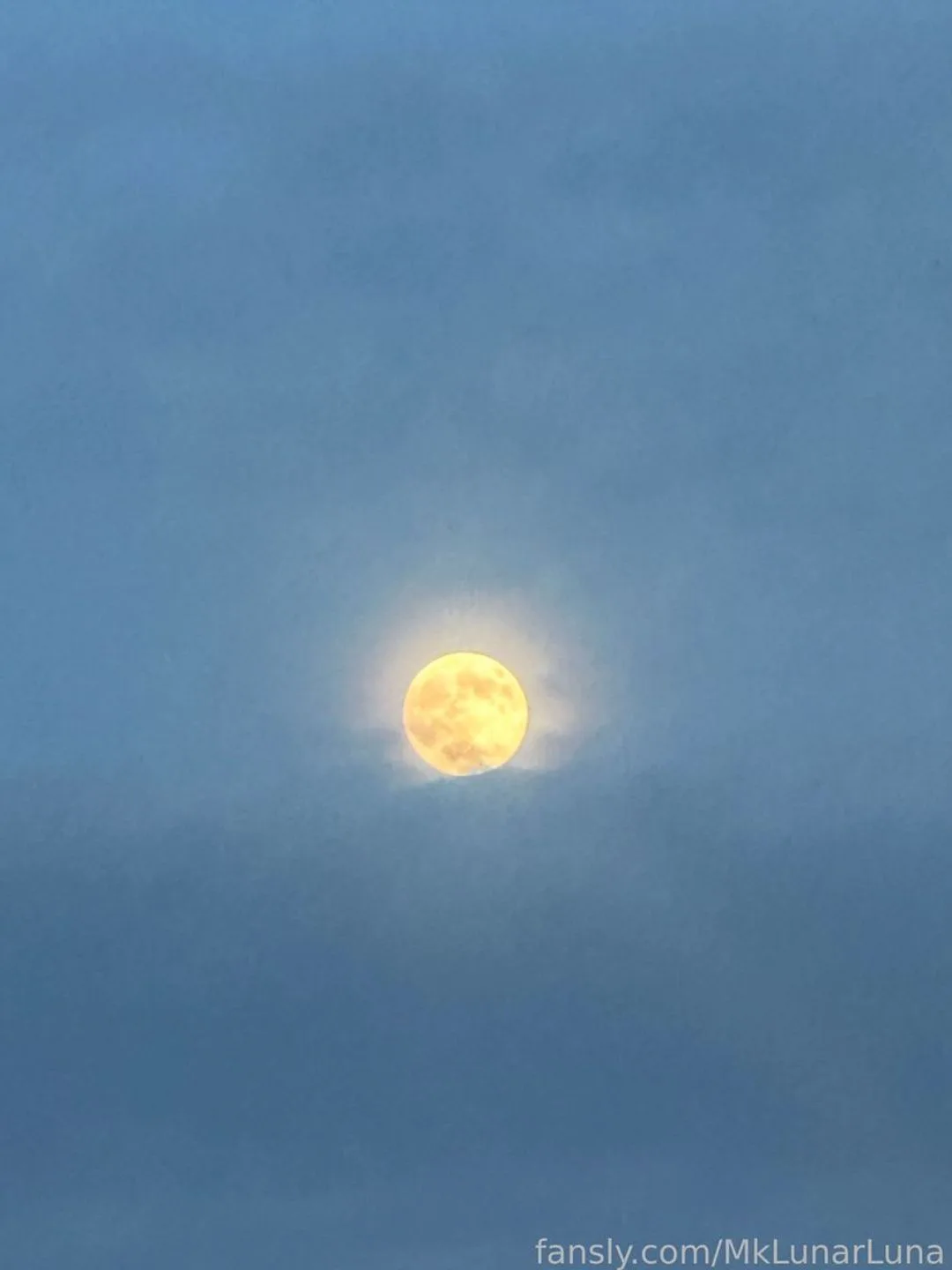 MkLunarLuna — photo 2
