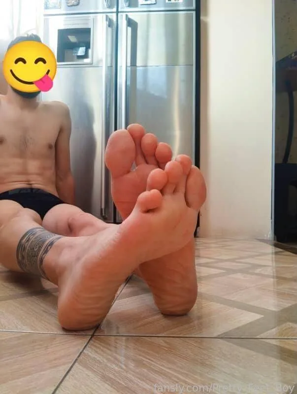 Pretty_Feet_Boy — photo 2