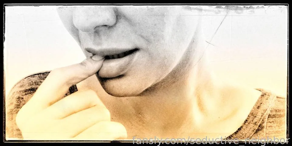 seductive_neighbor — photo 2