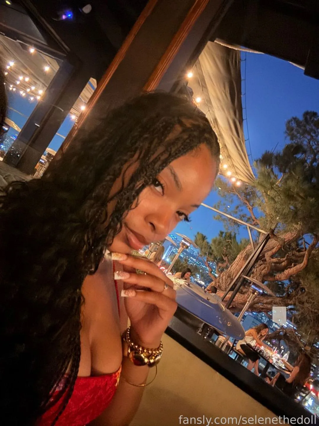 selenethedoll — photo 2