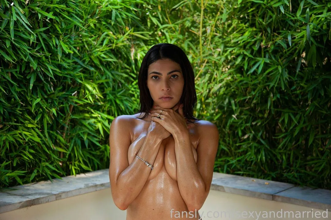 sexyandmarried — photo 2