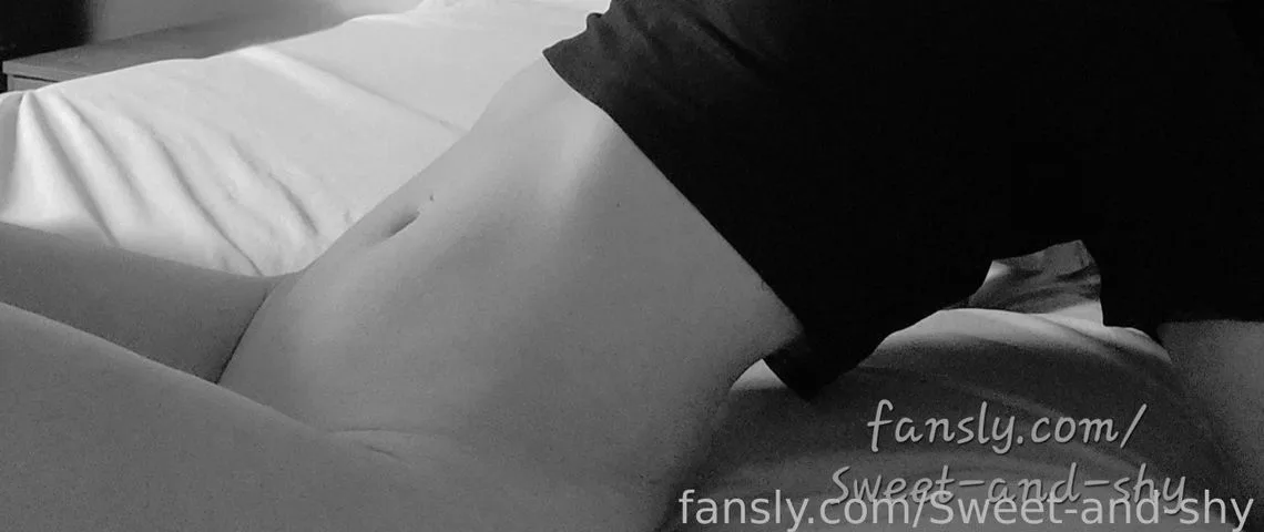 Sweet-and-shy — photo 2