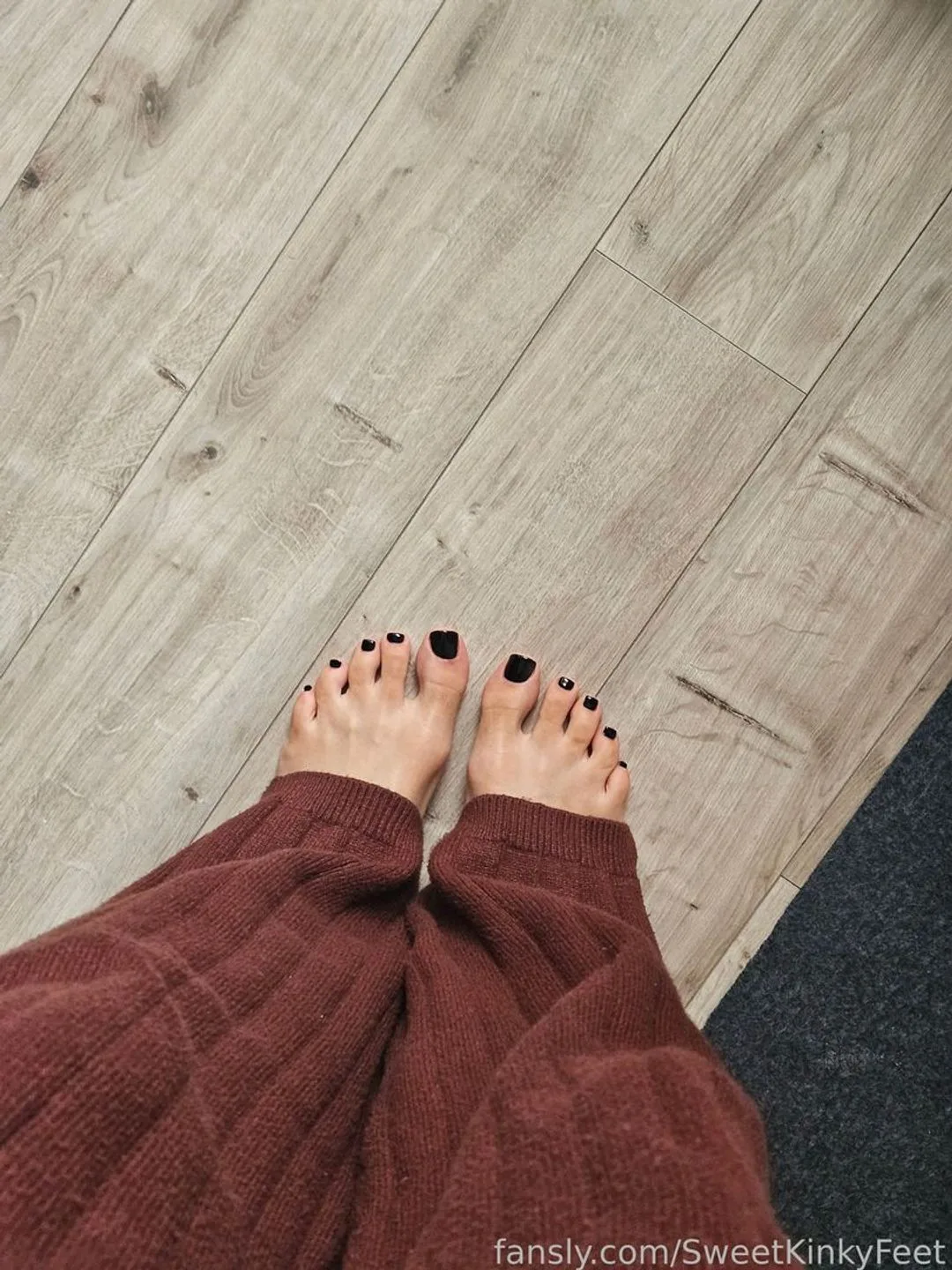 SweetKinkyFeet — photo 2