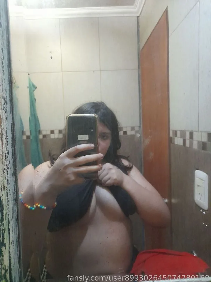 user899302645074780160 — profile photo