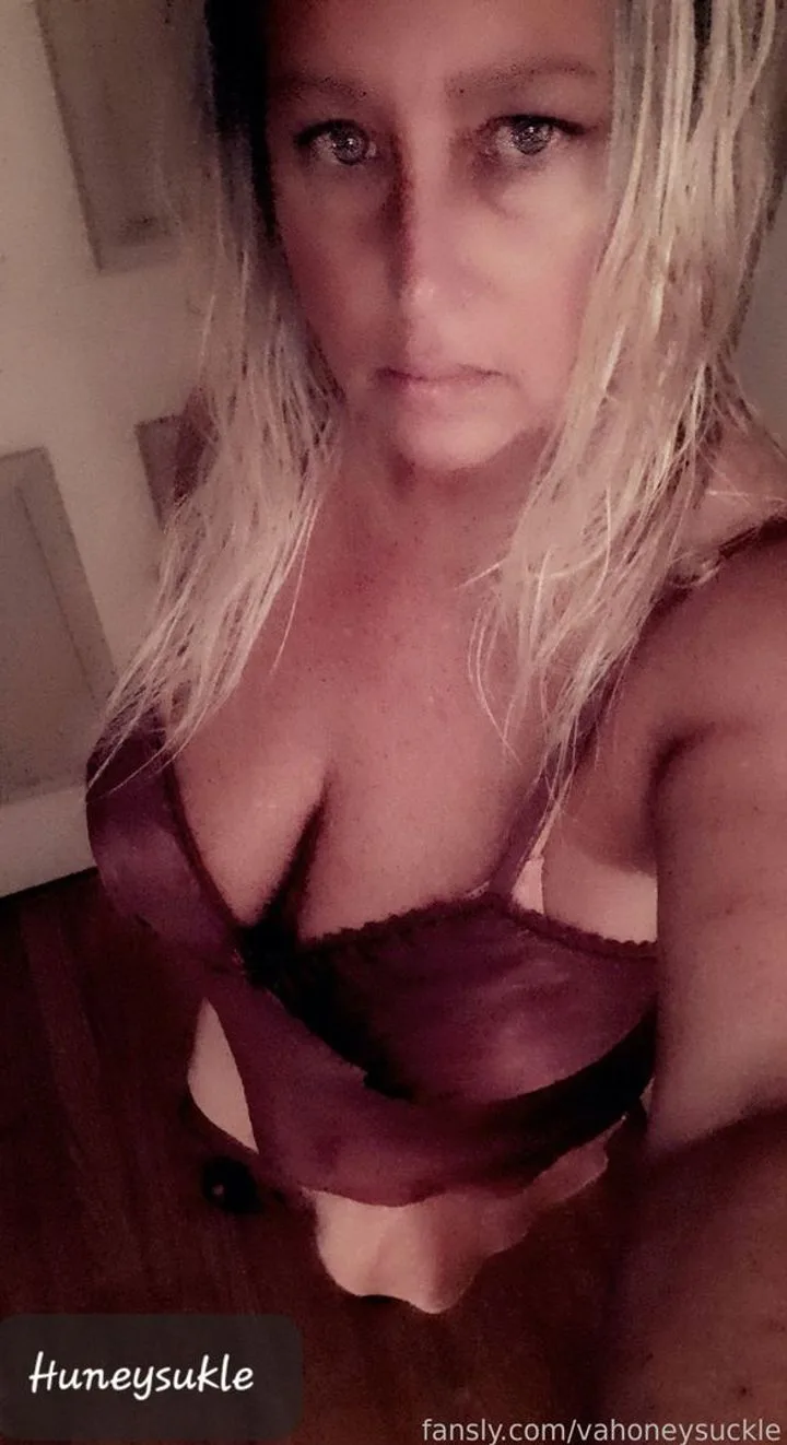 vahoneysuckle — profile photo