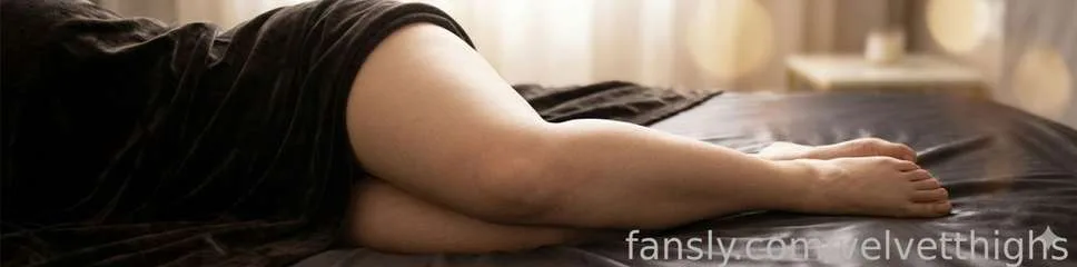 velvetthighs — photo 2
