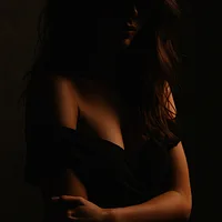 x1763584764 — profile photo