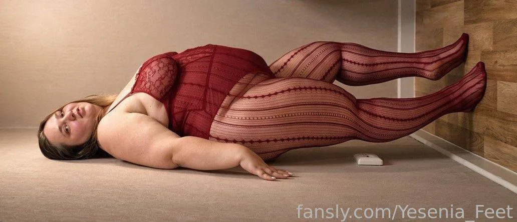 Yesenia_Feet — photo 2